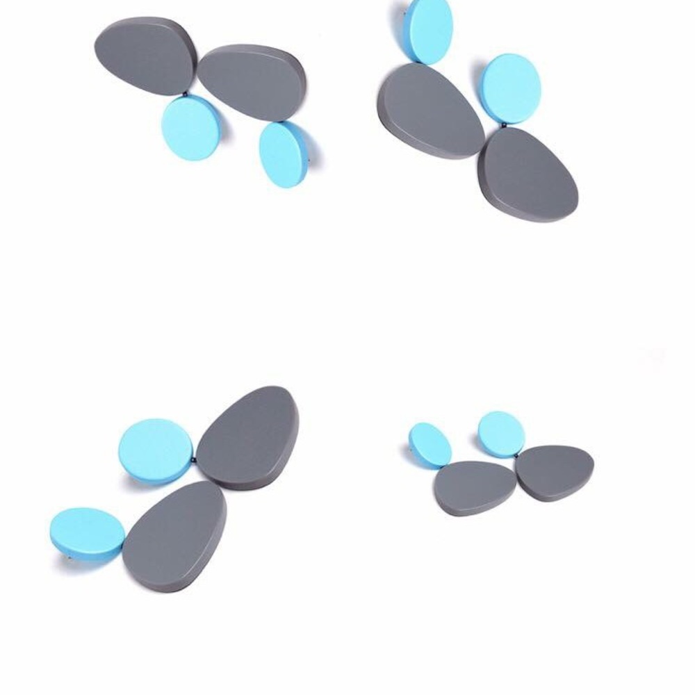 Light Designer Earring - Picture 2 of 2
